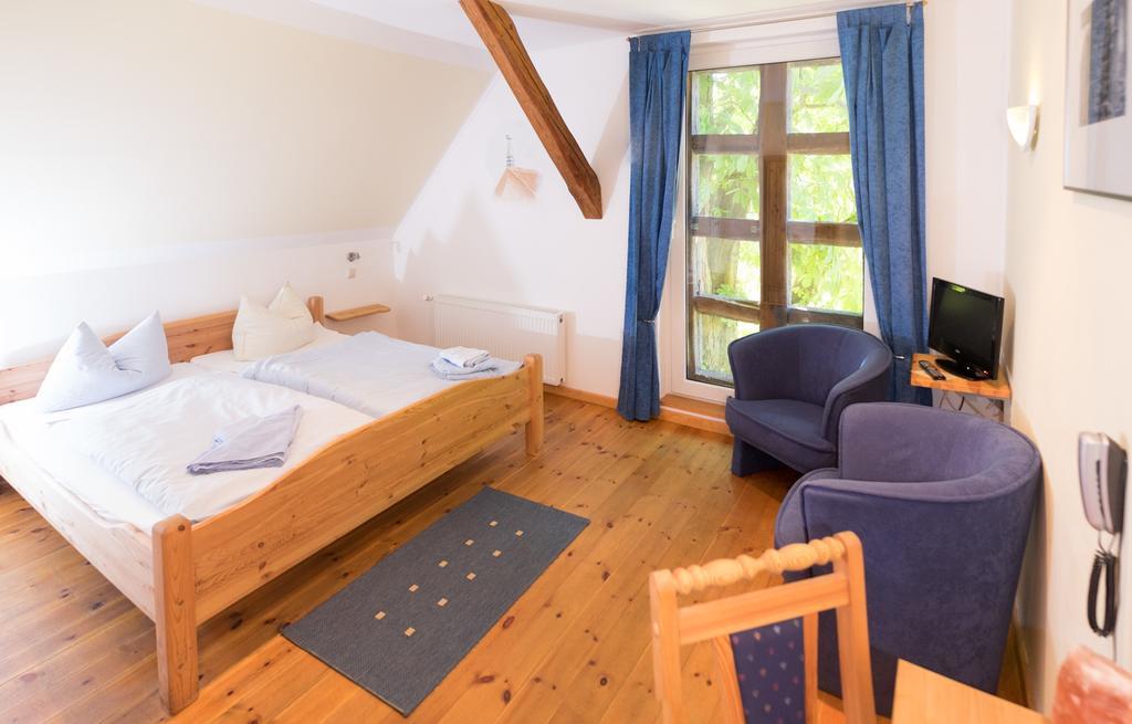 Landhotel Markthof Satemin Wustrow  Pokoj fotografie
